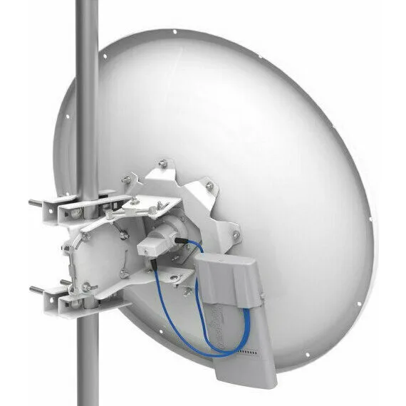 Параболическая антенна MikroTik mANT30 PA 4-pack (MTAD-5G-30D3-4PA) Параболическая антенна MikroTik mANT30 PA 4-pack (MTAD-5G-30D3-4PA)