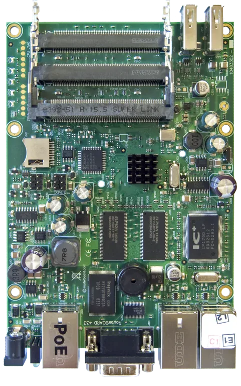 Маршрутизаторная плата Mikrotik RB433UAH 3xFast Ethernet, AR7161, 128 MB RAM Маршрутизаторная плата Mikrotik RB433UAH 3xFast Ethernet, AR7161, 128 MB RAM