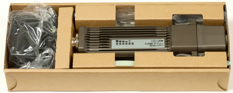 Наружное радиоустройство Mikrotik Metal 5 RBMetal5SHPn 1xFast Ethernet, Wi-Fi, AR7241 Наружное радиоустройство Mikrotik Metal 5 RBMetal5SHPn 1xFast Ethernet, Wi-Fi, AR7241